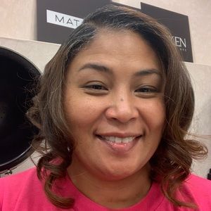 Meet your Posher, Gloria